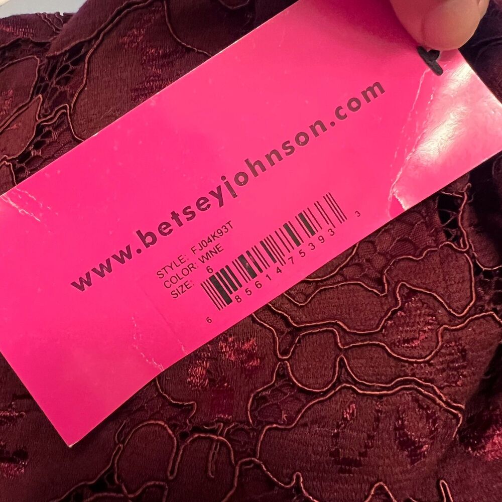 Betsey Johnson NWT Wine Lace Long Sleeve Fit & Flare Dress Size 6 - Picture 2 of 5